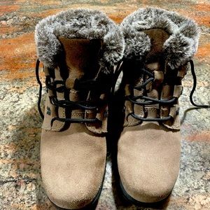 Sporto women's outdoor boots size 7.5 insulated